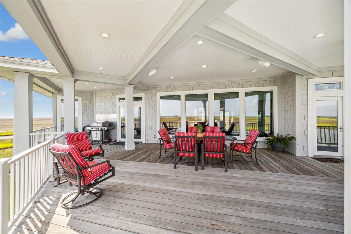 Exterior, Recessed Lighting