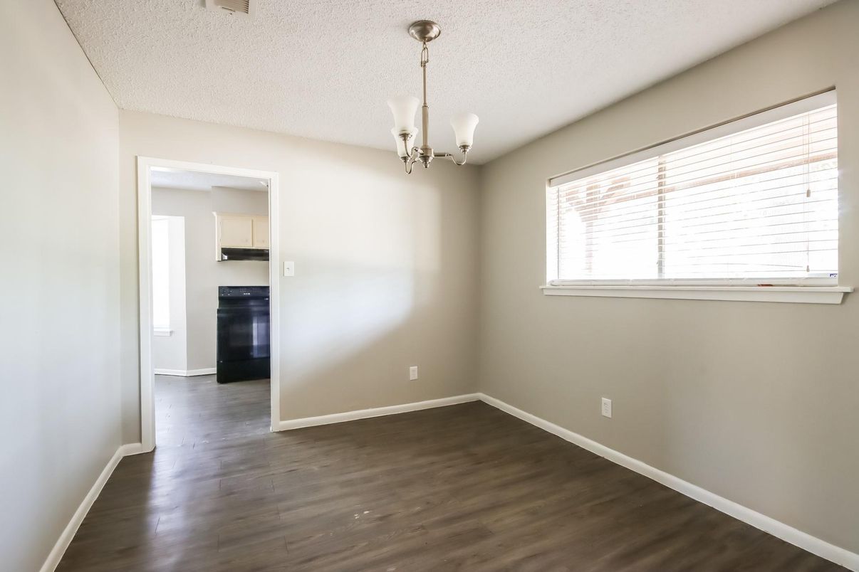 Chandelier, Empty room, Interior, Wood Texture Flooring