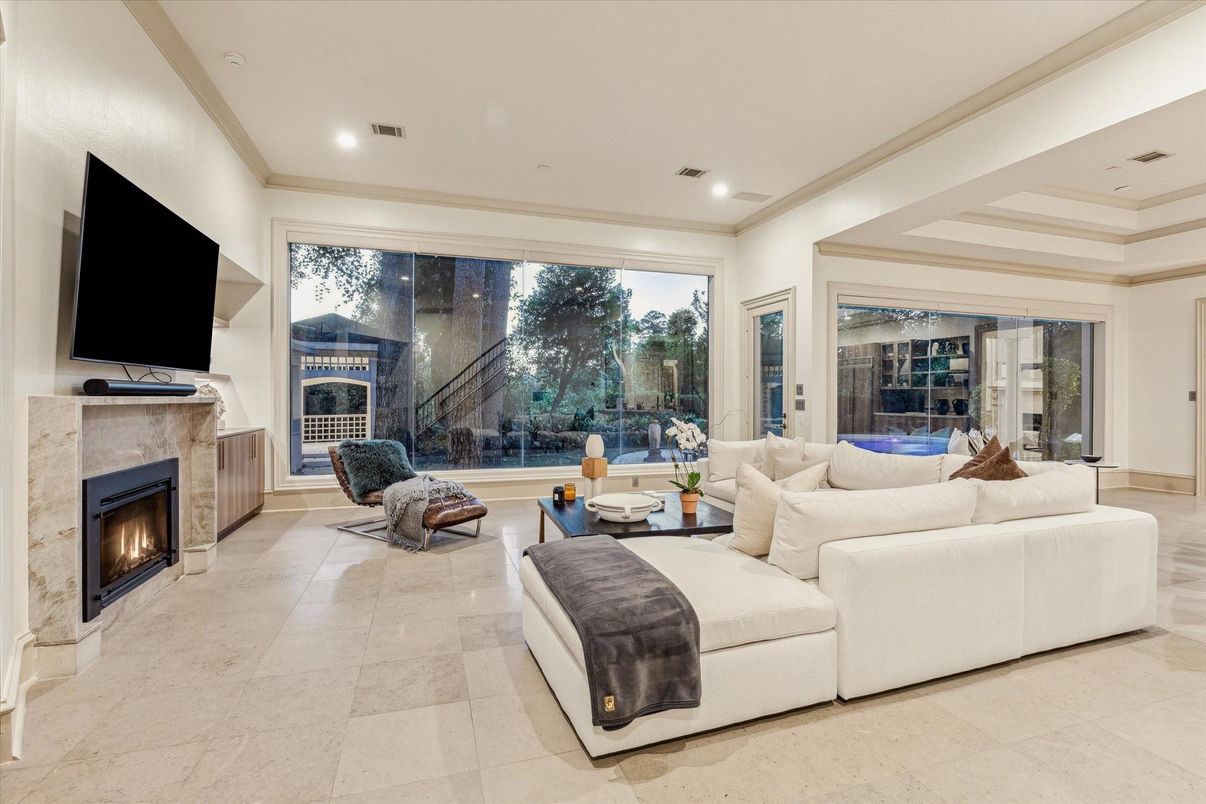 Fireplace, Interior, Living room, Recessed Lighting