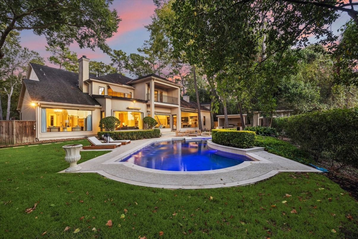 Backyard, Exterior, Pool