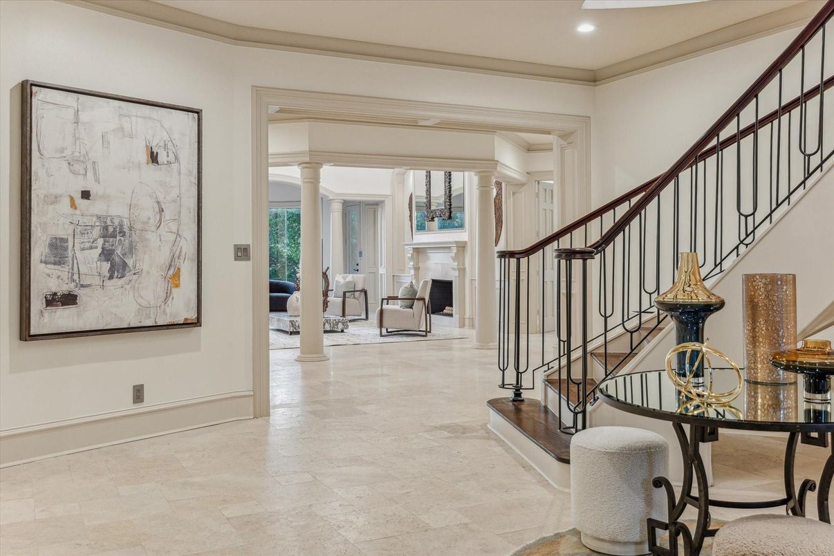 Fireplace, Interior, Recessed Lighting