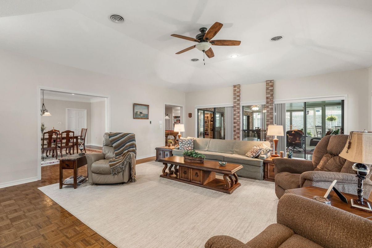 Dining room, Interior, Living room, Recessed Lighting, Wood Texture Flooring