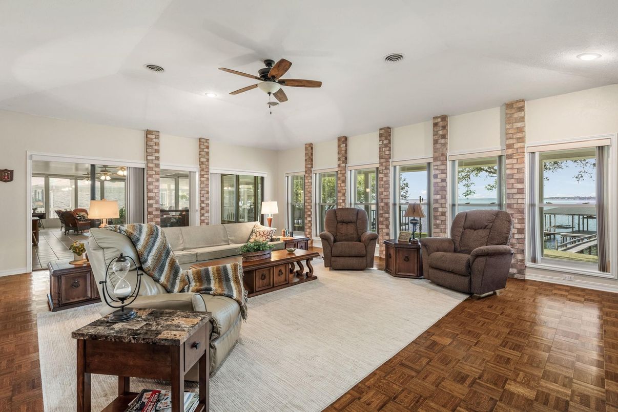 Interior, Living room, Recessed Lighting, Water, Wood Texture Flooring
