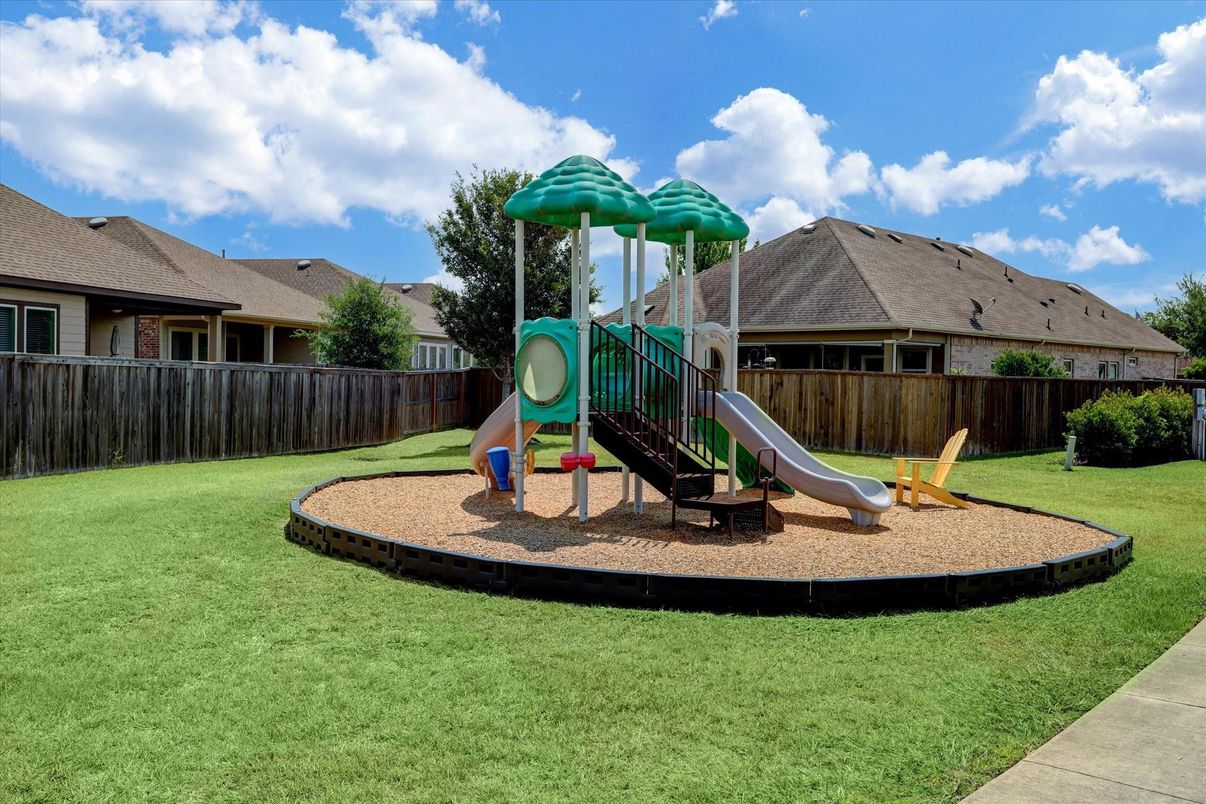 Backyard, Exterior, Playground