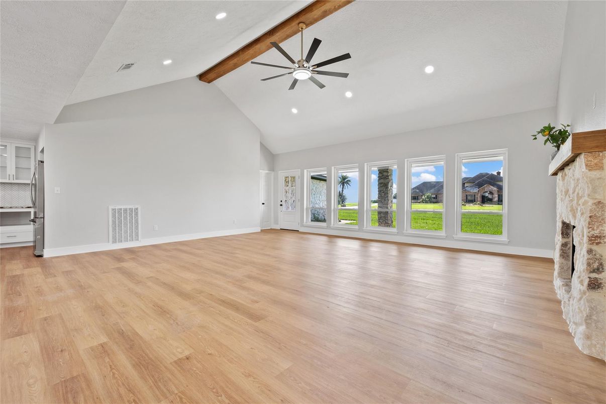 Empty room, Interior, Recessed Lighting, Wooden Beams, Wood Texture Flooring