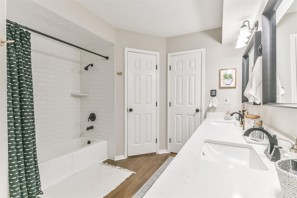 Bathroom, Dual Sink Vanities, Interior, Wood Texture Flooring