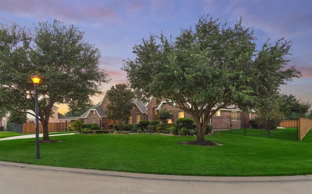 Backyard, Exterior, Facade, Brick Facade, None