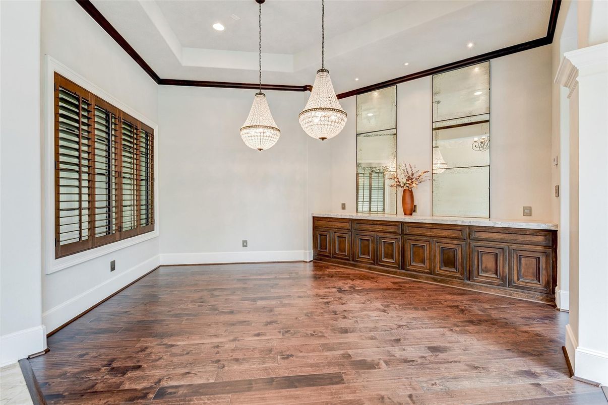 Chandelier, Empty room, Interior, Pendant Lights, Recessed Lighting, Wood Texture Flooring