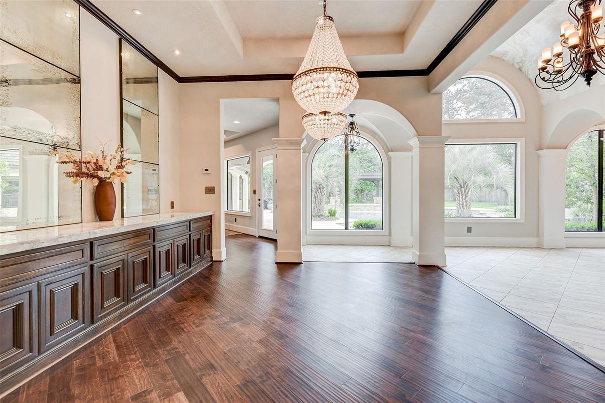 Chandelier, Interior, Recessed Lighting, Wood Texture Flooring