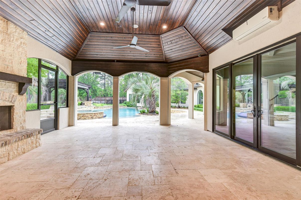 Exterior, Fireplace, Pool, Recessed Lighting