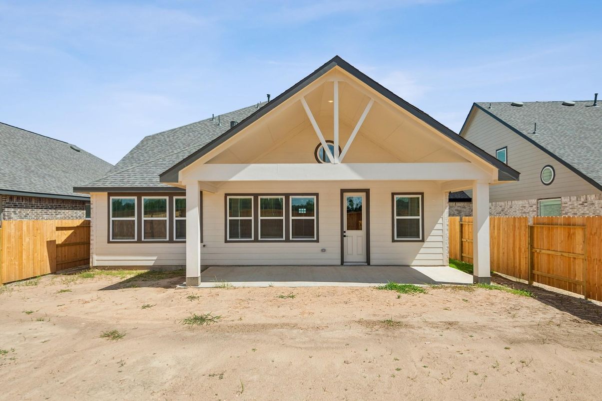 Exterior, Facade, None