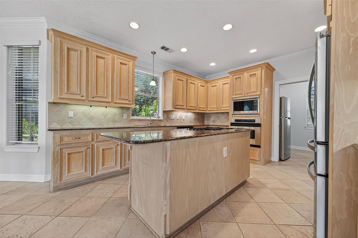 Interior, Kitchen, Pendant Lights, Recessed Lighting, Stainless Steel Appliances