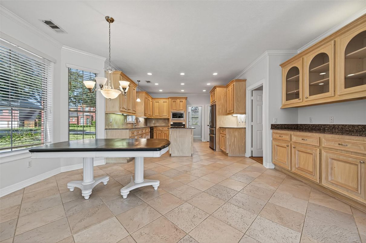 Interior, Kitchen, Pendant Lights, Recessed Lighting, Stainless Steel Appliances
