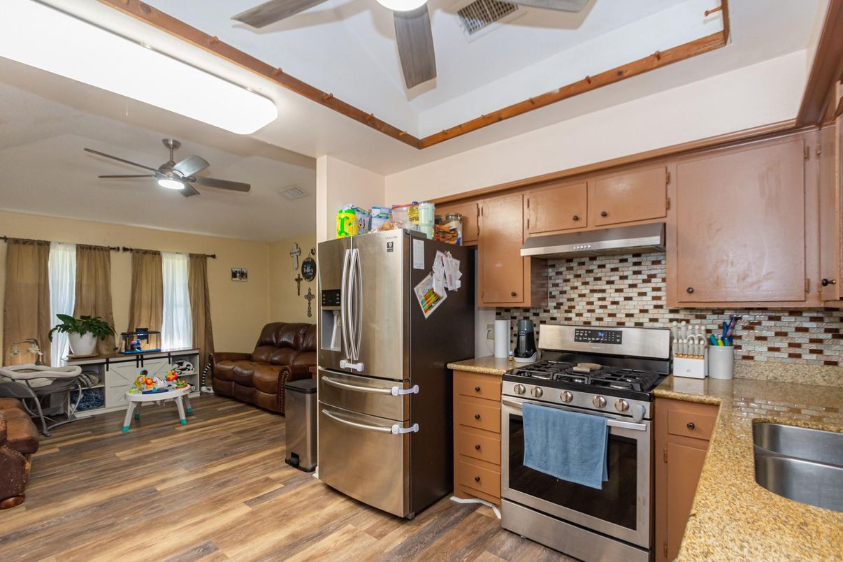 Interior, Kitchen, Stainless Steel Appliances, Wood Texture Flooring