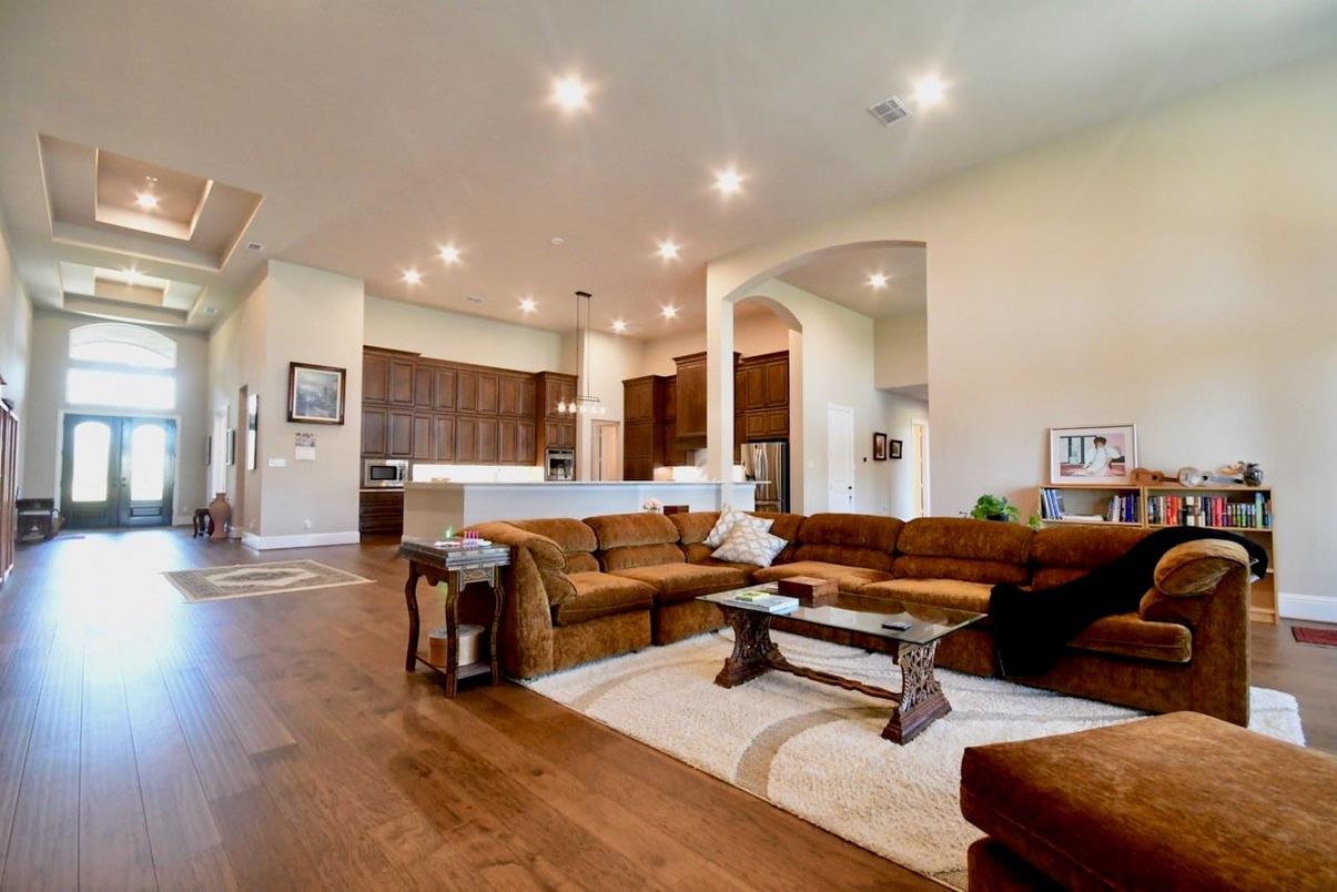 Interior, Kitchen, Living room, Pendant Lights, Recessed Lighting, Wood Texture Flooring