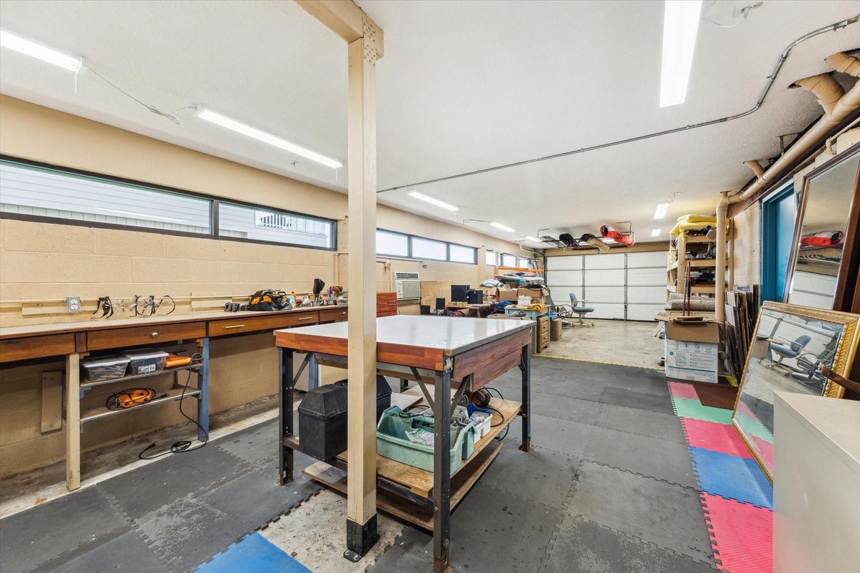 Garage, Interior, Recessed Lighting