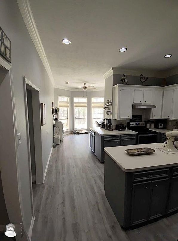 Interior, Kitchen, Recessed Lighting, Wood Texture Flooring
