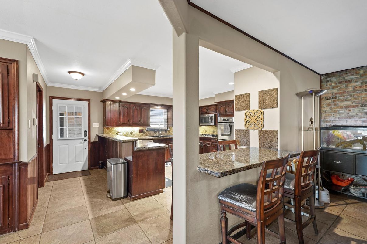 Interior, Kitchen, Recessed Lighting, Stone Walls