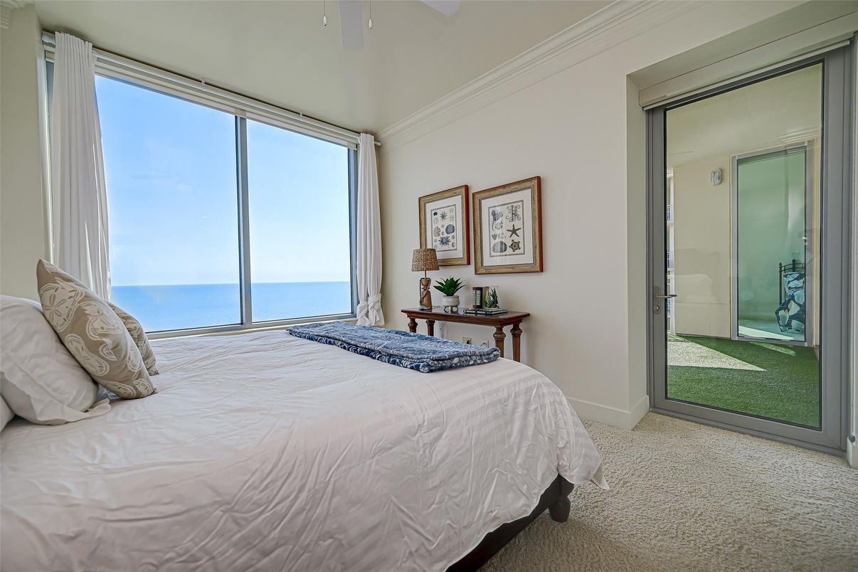 Bedroom, Interior, Water