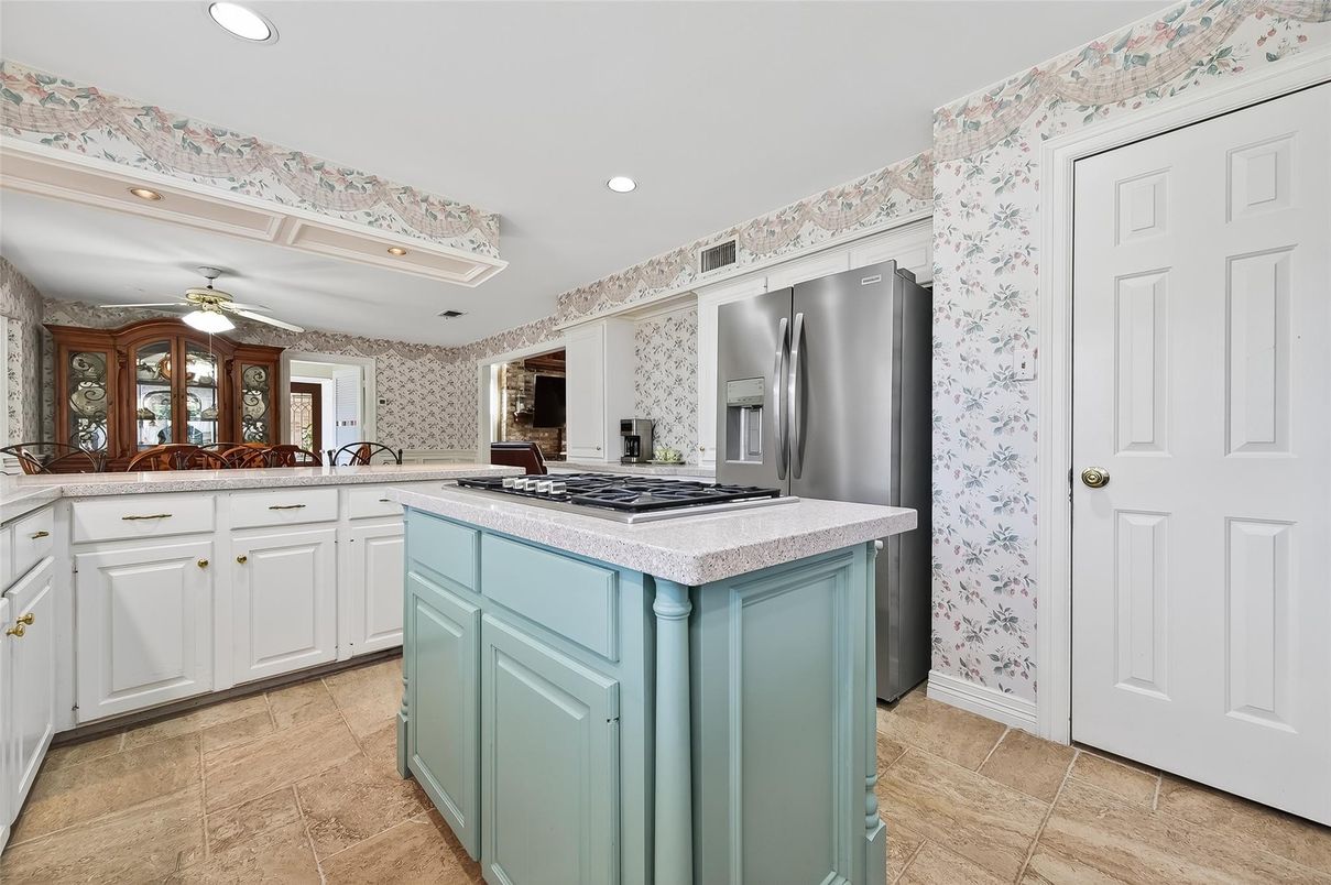 Interior, Kitchen, Recessed Lighting