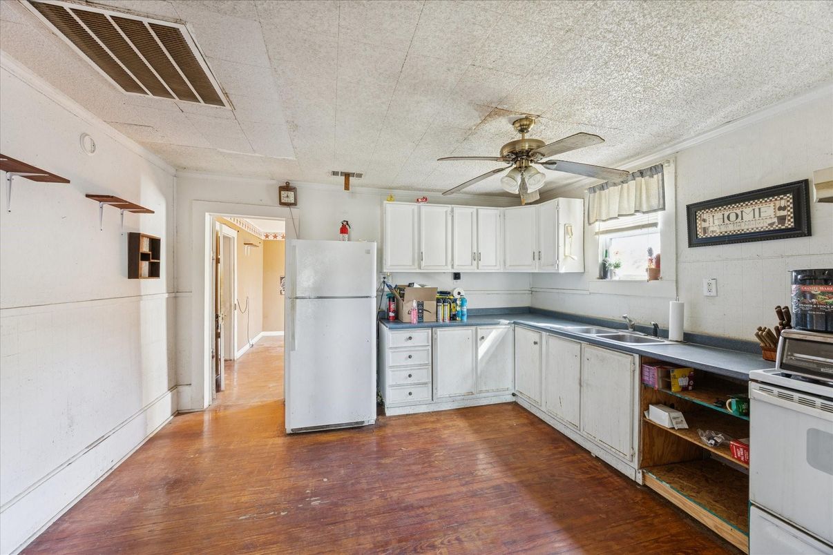 Interior, Kitchen, Wood Texture Flooring