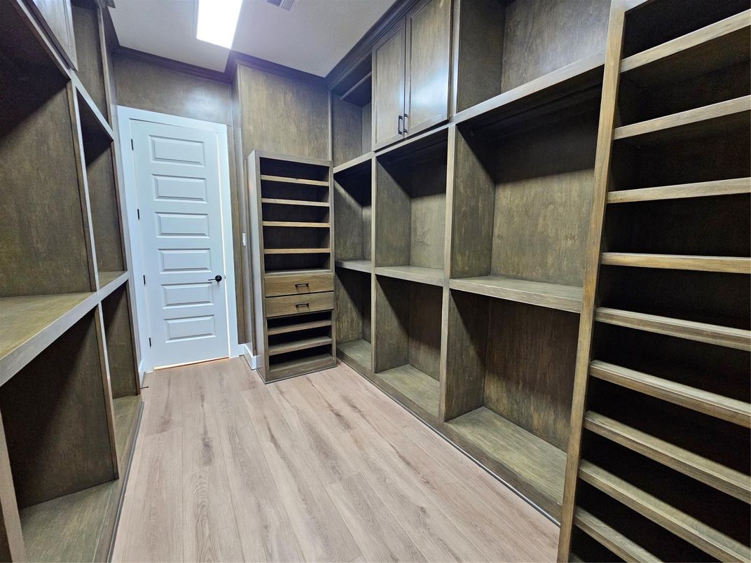 Interior, Recessed Lighting, Walk-in Closets, Wood Texture Flooring