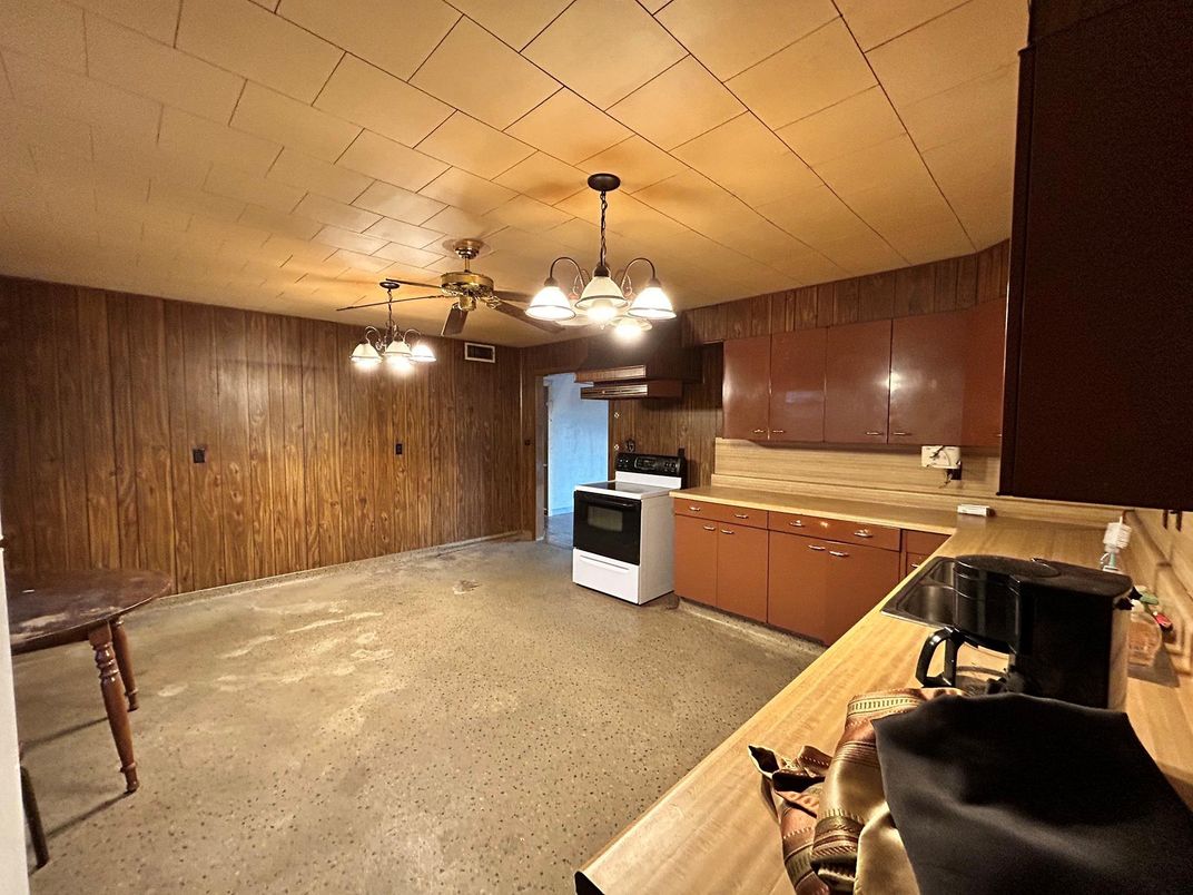 Interior, Kitchen, Pendant Lights, Wooden Walls