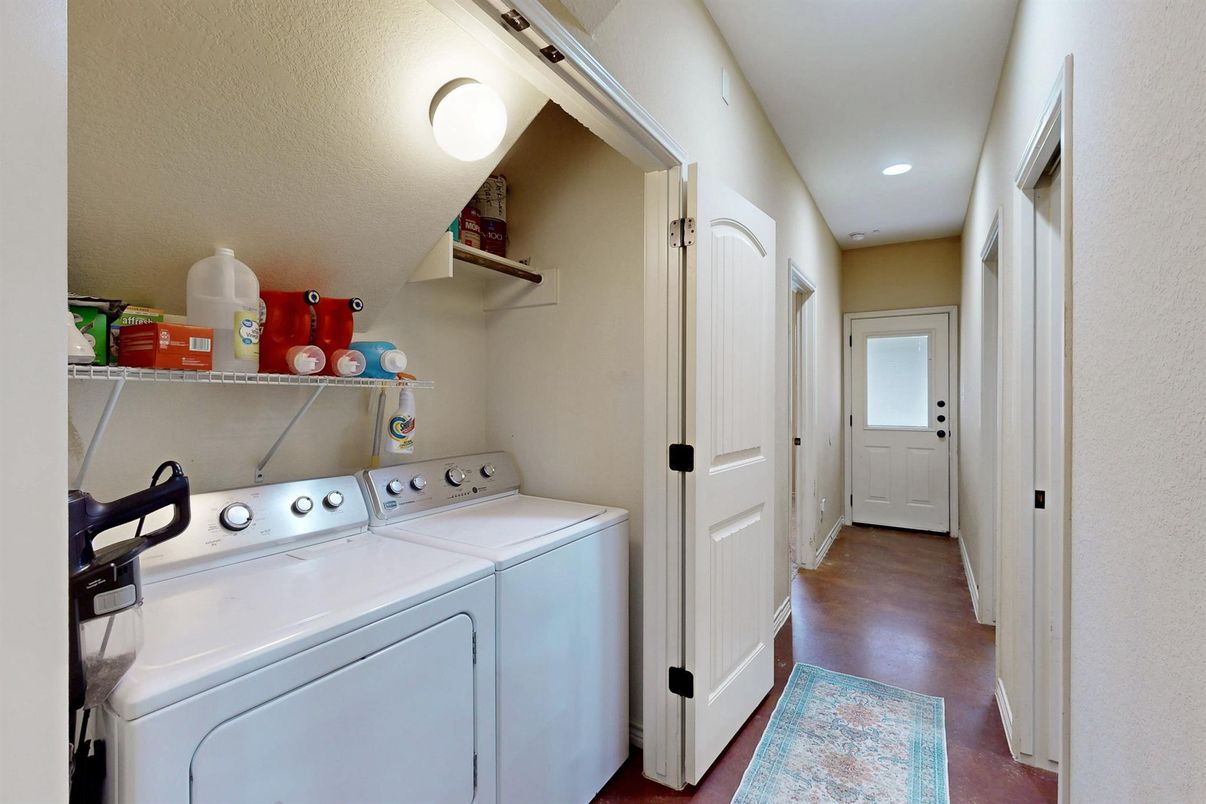 Interior, Recessed Lighting, Utility Closets, Washer