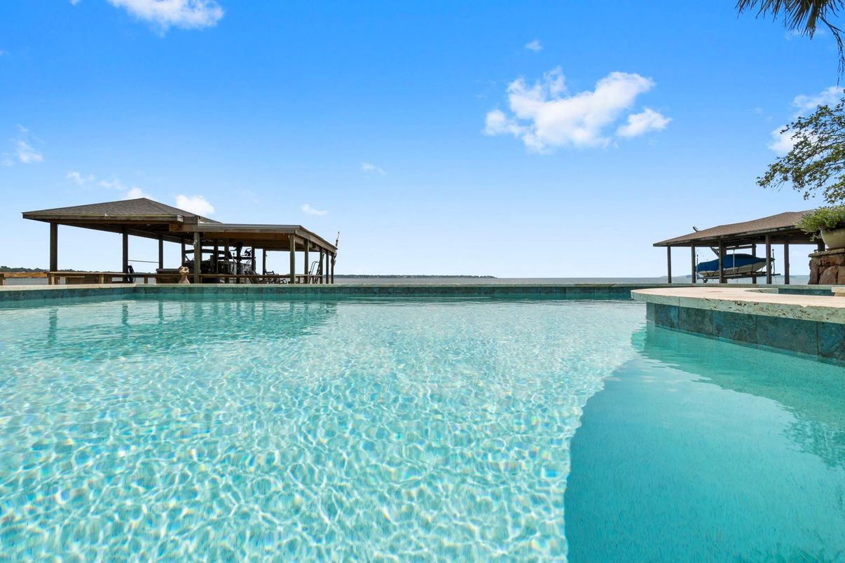 Exterior, Pool, Water