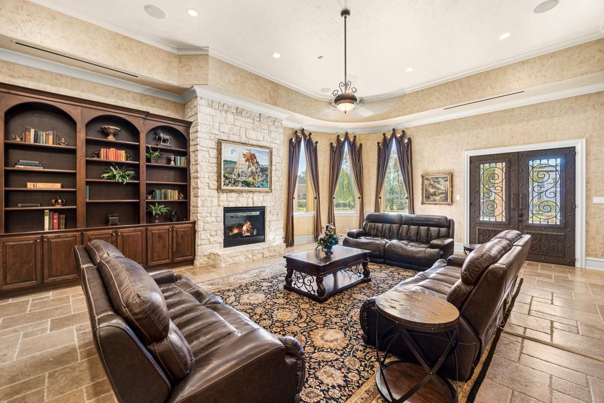 Fireplace, Interior, Living room, Pendant Lights, Recessed Lighting, Stone Walls