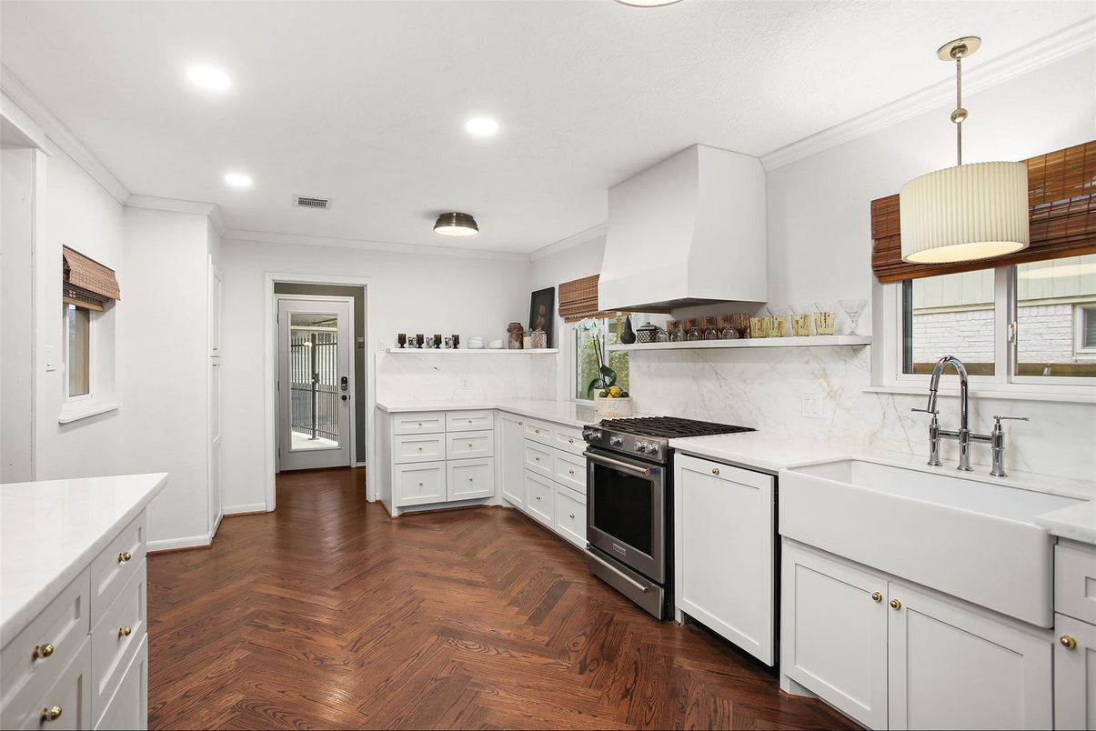 Interior, Kitchen, Marble Walls, Recessed Lighting, Wood Texture Flooring