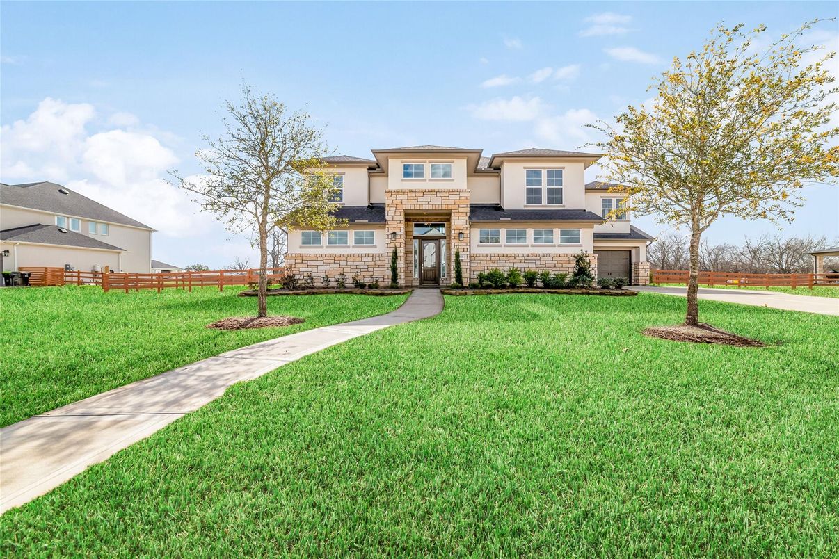 Backyard, Exterior, Facade, Mediterranean