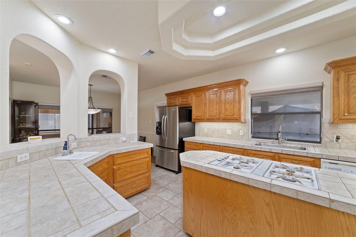 Interior, Kitchen, Recessed Lighting, Tile Countertops