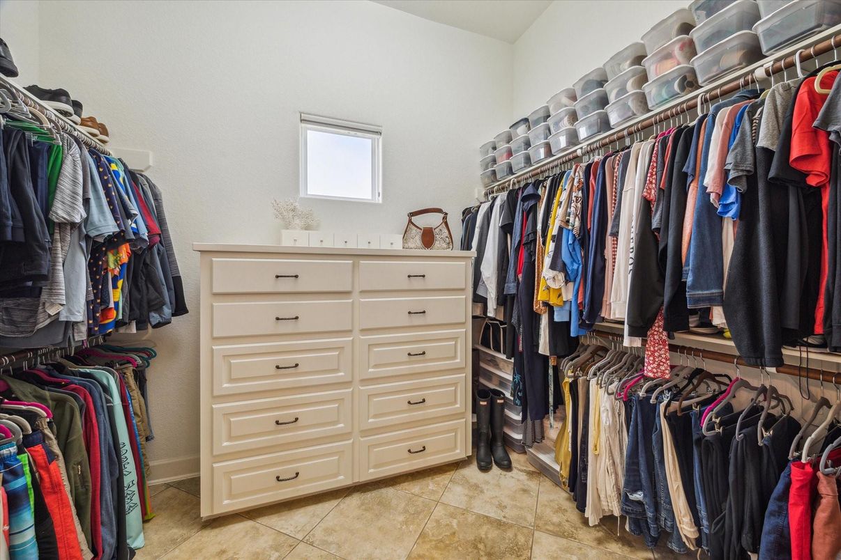 Interior, Walk-in Closets