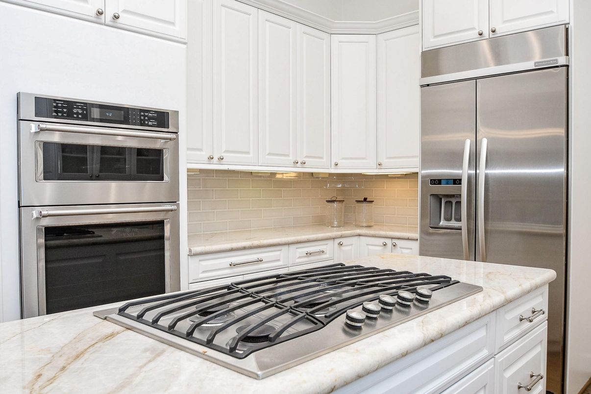 Interior, Kitchen, Stainless Steel Appliances