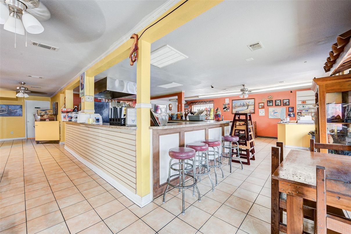 Dining room, Interior, Recessed Lighting