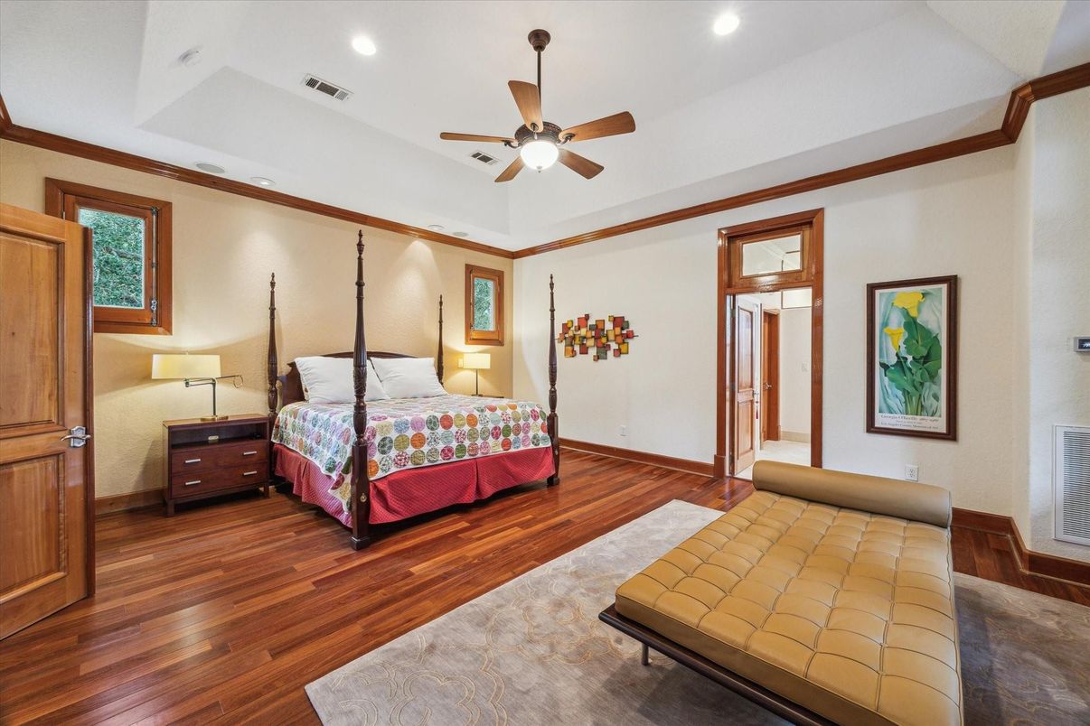 Bedroom, Interior, Recessed Lighting, Wood Texture Flooring