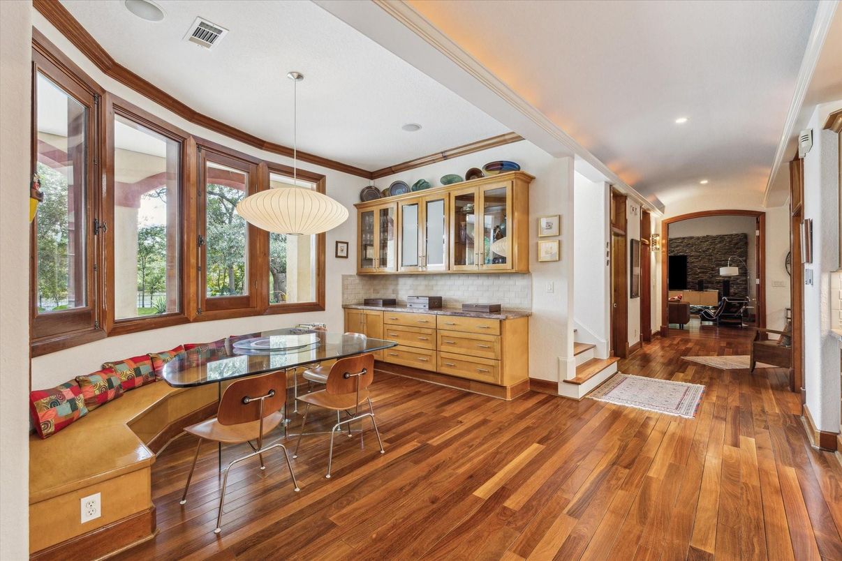 Dining room, Interior, Pendant Lights, Recessed Lighting, Wood Texture Flooring