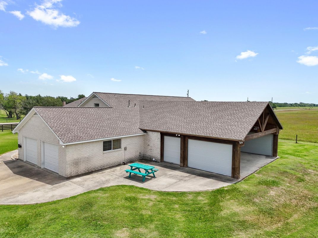 Backyard, Detached Garage, Exterior