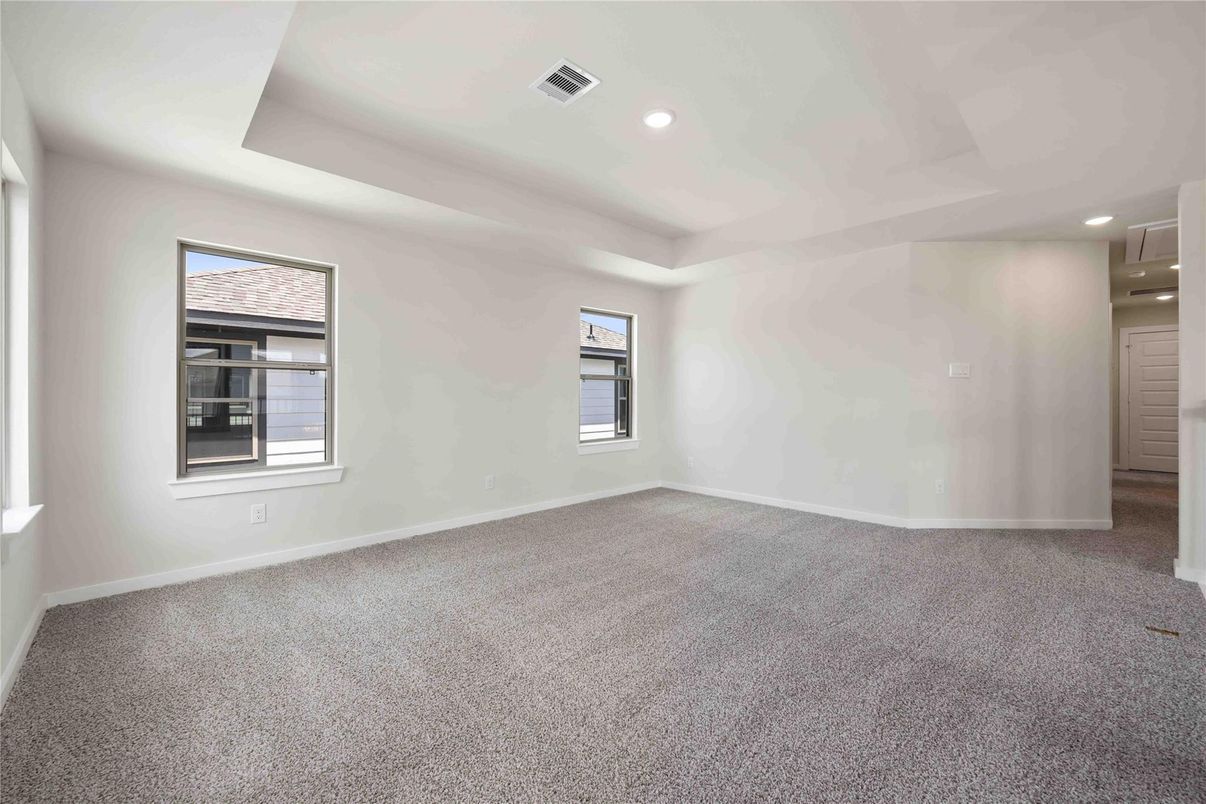 Empty room, Interior, Recessed Lighting