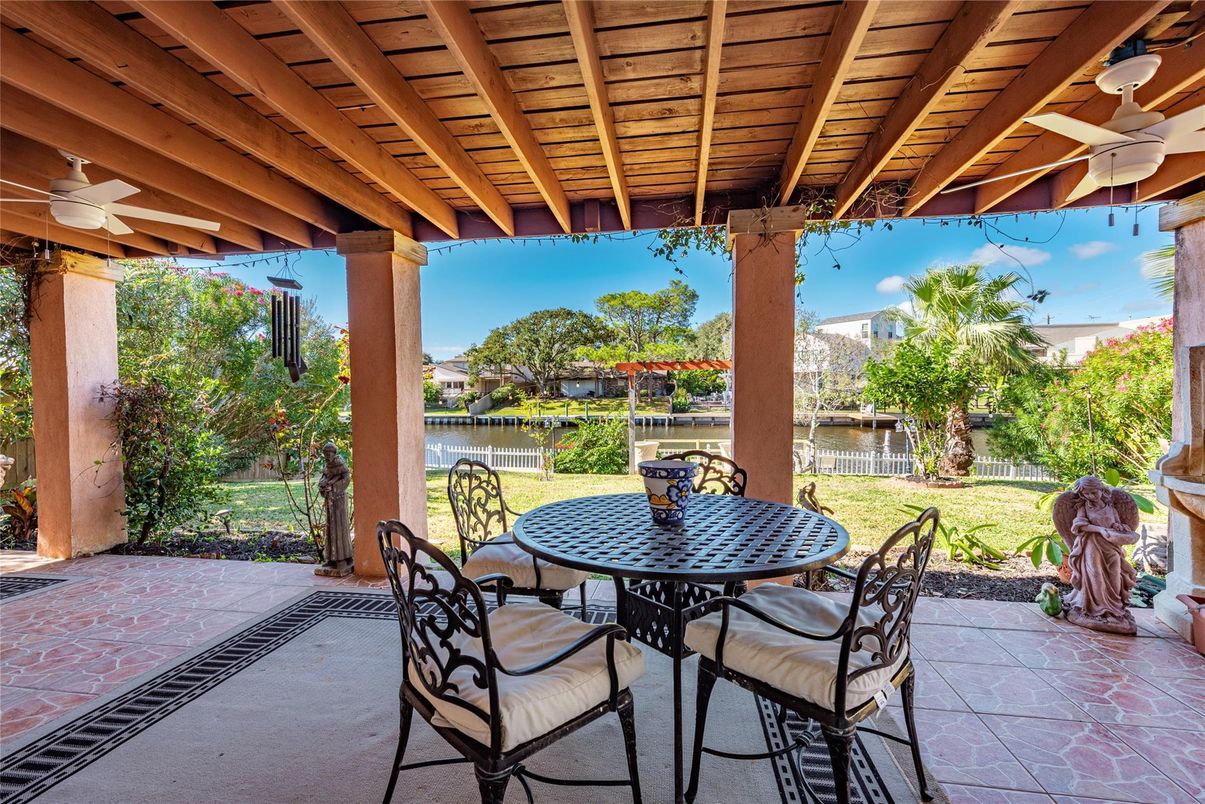 Backyard, Exterior, Water