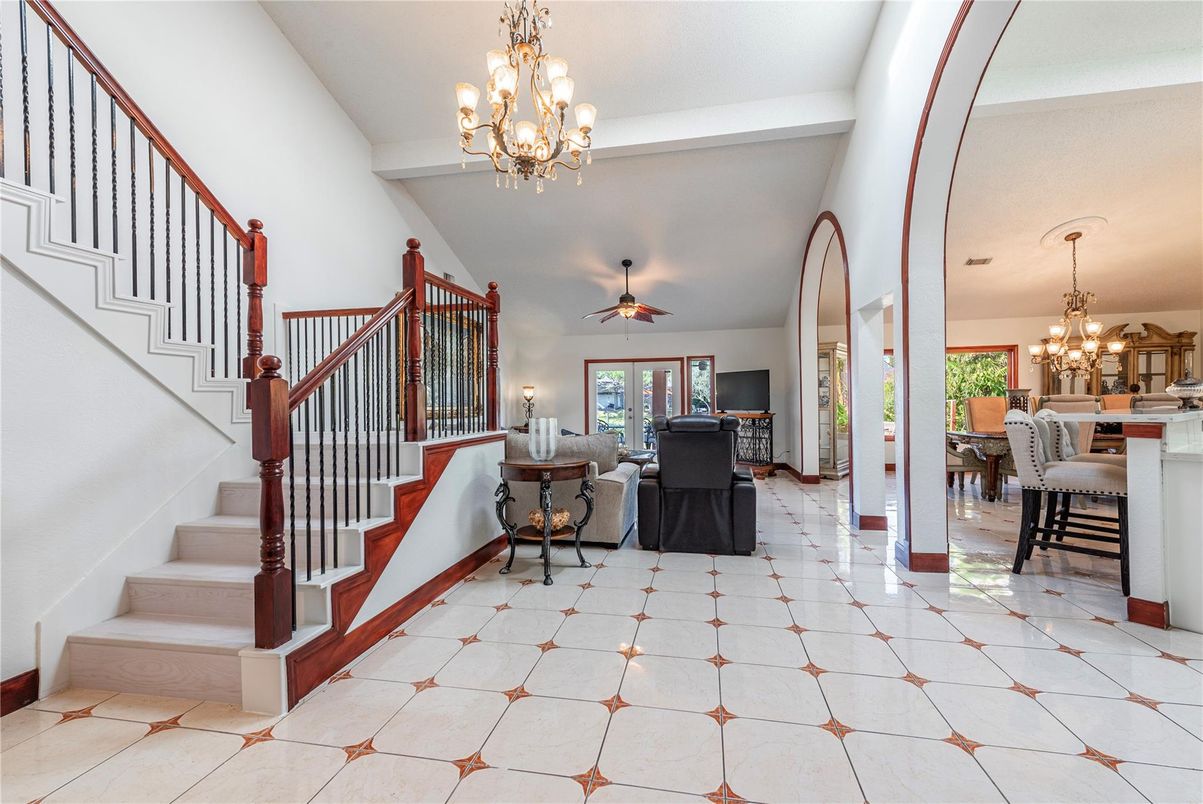 Chandelier, Dining room, Interior, Living room