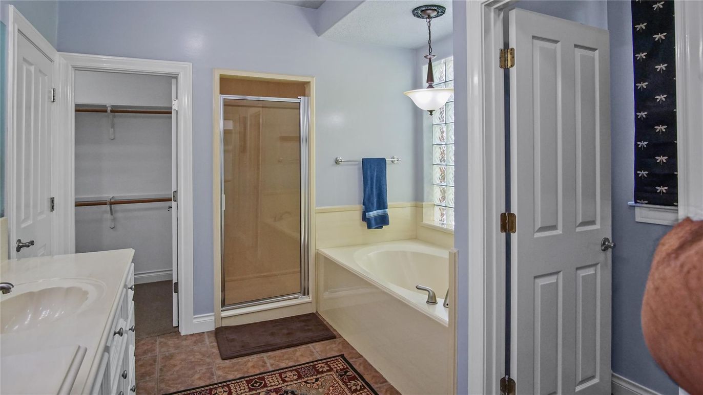 Bathroom, Glass Shower, Interior, Pendant Lights