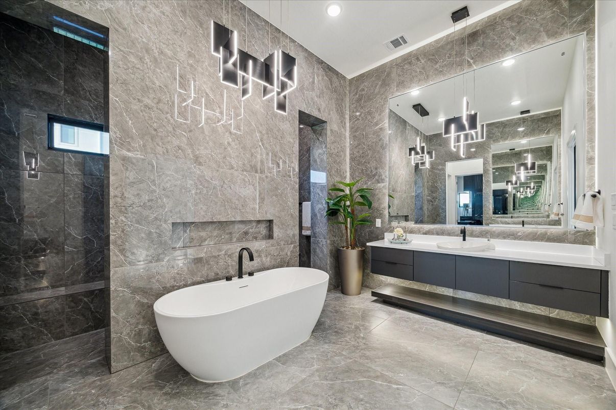 Bathroom, Dual Sink Vanities, Free Standing Baths, Interior, Pendant Lights, Recessed Lighting