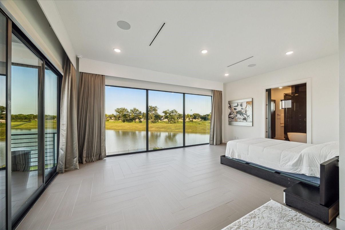 Bedroom, Interior, Recessed Lighting, Water, Wood Texture Flooring