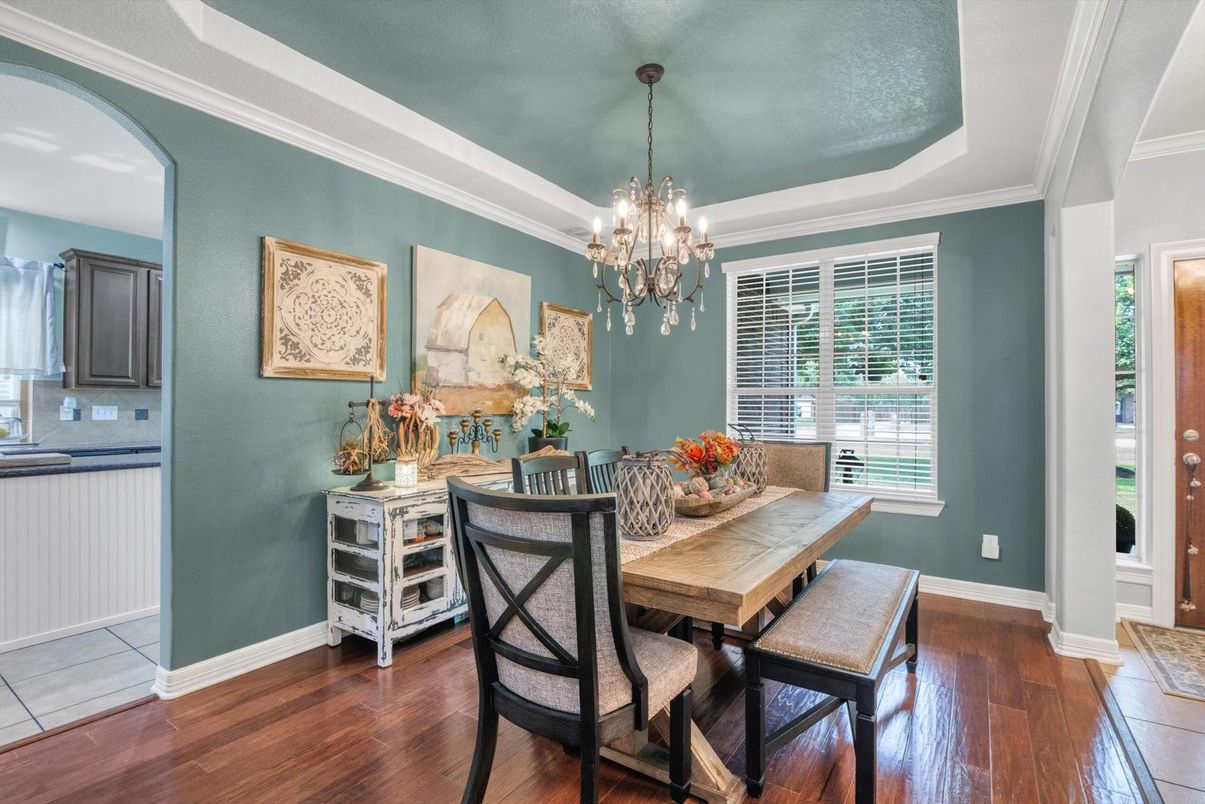 Chandelier, Dining room, Interior, Wood Texture Flooring