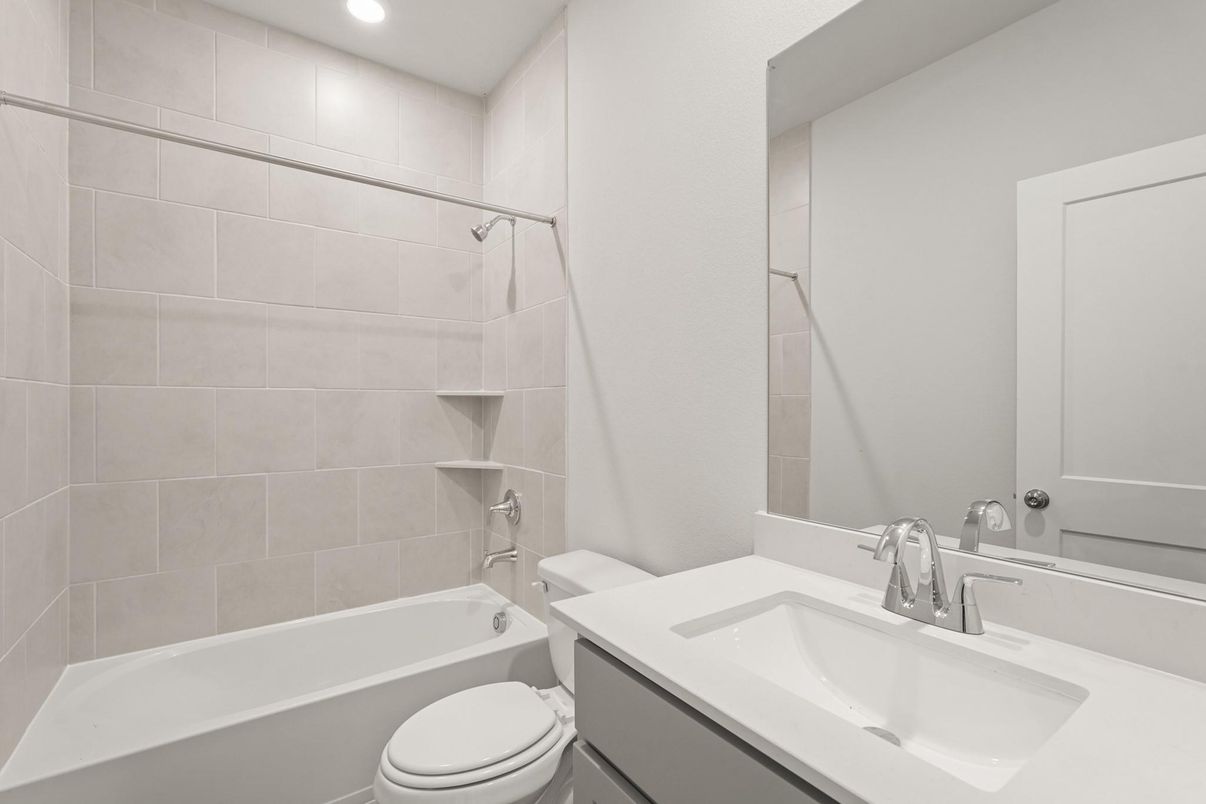 Bathroom, Interior, Recessed Lighting