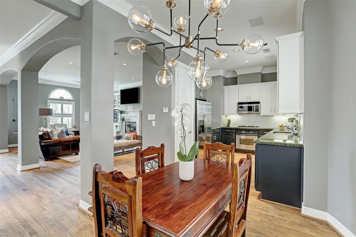 Dining room, Interior, Kitchen, Living room, Pendant Lights, Recessed Lighting, Stainless Steel Appliances, Wood Texture Flooring