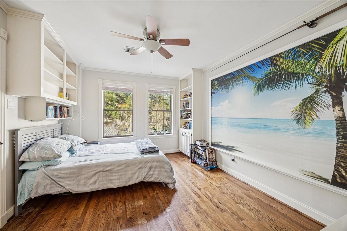 Bedroom, Interior, Water, Wood Texture Flooring