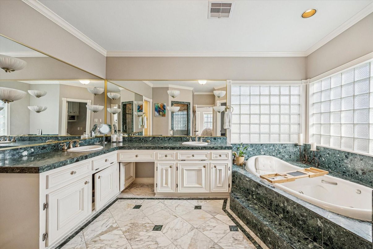 Bathroom, Dual Sink Vanities, Interior, Marble, Recessed Lighting